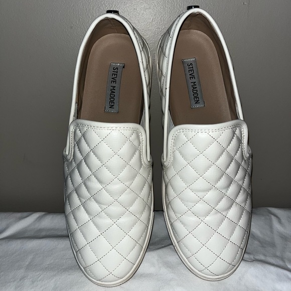 Steve Madden 9.5 - Picture 3 of 3